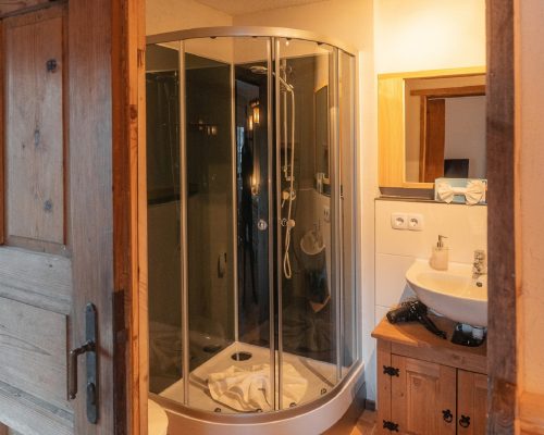Zimmer6_Dusche